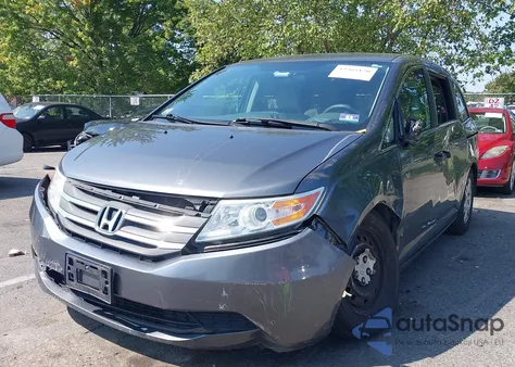 2013 Honda Odyssey Lx from USA, damaged, VIN 5FNRL5H25DB032192
